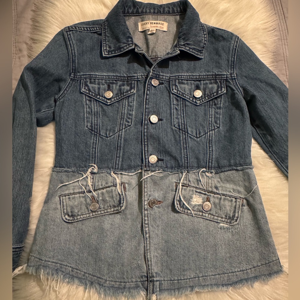 Lucky Brand Remade Waisted Jean
Trucker Jacket